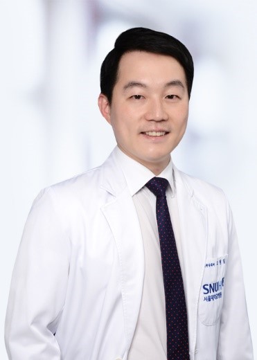 Go Young-Il, Center Director of the Advanced Cell & Gene Therapy Center
